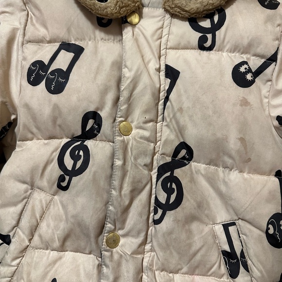 Mini Rodini Cream and Black Musical Notes Puffer Jacket 104/110 (4/5) - Picture 2 of 3